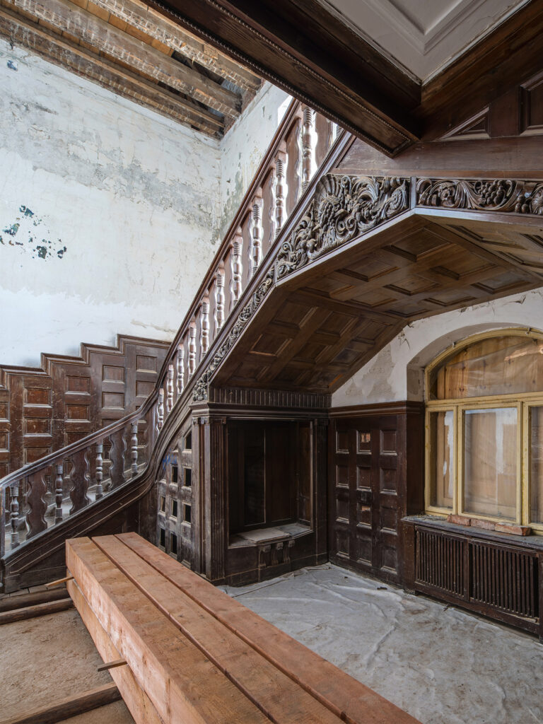 Historické schodiště Vila Kovářská